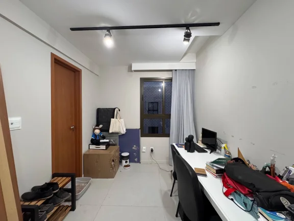 Imagem Confortável Apartamento no Alphaville I em Salvador Novo
