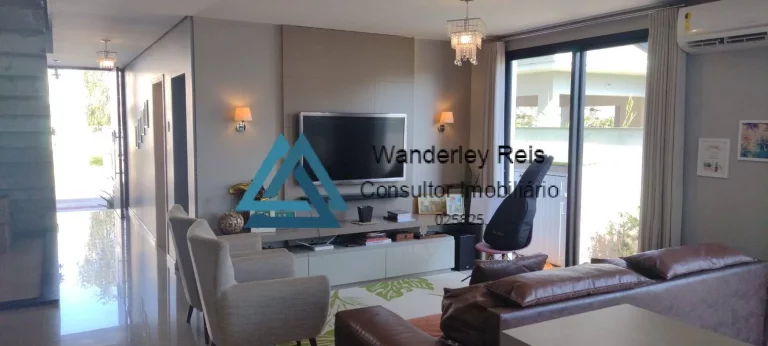 Imagem Belíssima casa com 3 suítes em área privilegiada