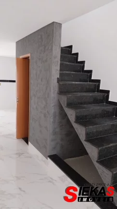Imagem Imperdível: Casa à venda na Vila Ré, São Paulo-SP, 3 quartos, 1 suíte, 1 sala, 3 banheiros, 2 vagas de garagem, 108m².