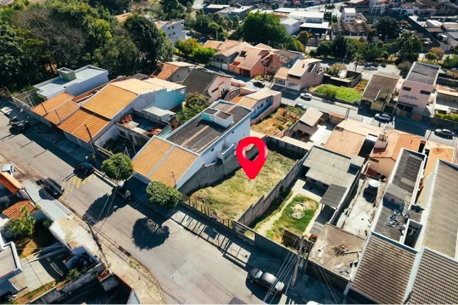 Imagem Terreno à venda em Jundiaí, Vila Maringá, 266m2