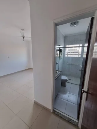 Imagem Casa Comercial ou Residencial 210 m² 3 Dormitorios 2 ou 1 Suite e 2 Vagas