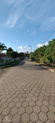 Imagem "Oportunidade única! Terreno em declive com vista deslumbrante e infraestrutura completa em condomínio de chácaras com portaria 24 horas"