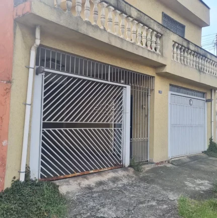 Imagem Esta espaçosa casa de 381 metros quadrados é ideal para uso residencial e comercial, situada em um...