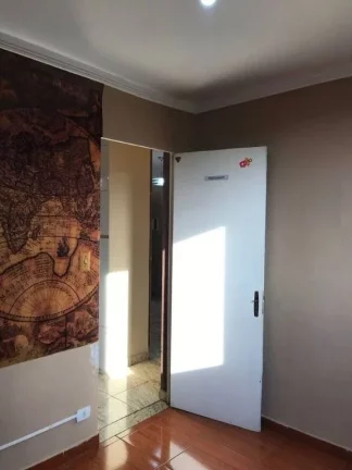 Imagem Apartamento com 2 dormitórios à venda, 54 m² por R$ 130.000,00 - Parque Dourado - Ferraz de Vasconcelos/SP