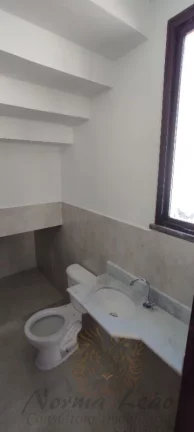 Imagem Casa Duplex em via Pública à venda na Coroa do Meio, próximo à Orla em Aracaju, Sergipe/SE.