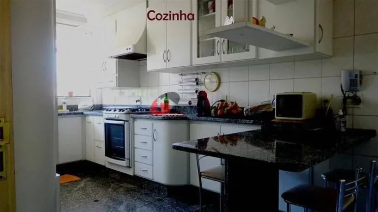 Imagem Sobrado à venda 3 Quartos, 3 Suites, 4 Vagas, Osvaldo Cruz, São Caetano do Sul - SP
