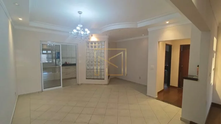 Imagem Residência Singular em Jardim Santana: Amplitude e Conectividade em Hortolândia