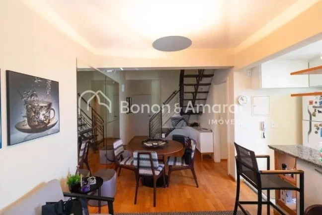 Imagem Cobertura espaçosa à venda com área de 110 m². O imóvel está todo mobiliado e possui living pa...