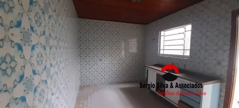 Imagem Casa a Venda na Região de Abernessia Campos do Jordão - SP.