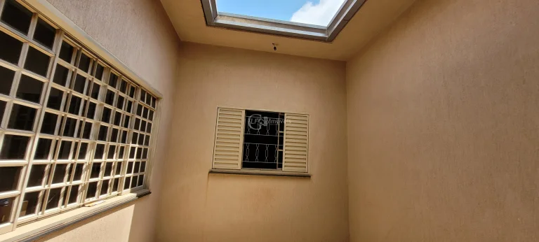 Imagem Residência de Luxo à Venda em Campo Grande-MS: 4 Quartos, 1 Suíte, 222m² no Parque Residencial Rita Vieira