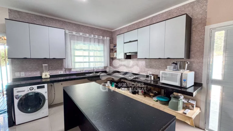 Imagem Casa com 4 dormitórios à venda, 205 m² por R$ 890.000,00 - Lagoinha - Ubatuba/SP