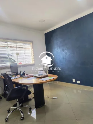Imagem Casa à venda, Centro, SUZANO - SP Região central de Suzano, com fácil acesso a comércios, bancos, es
