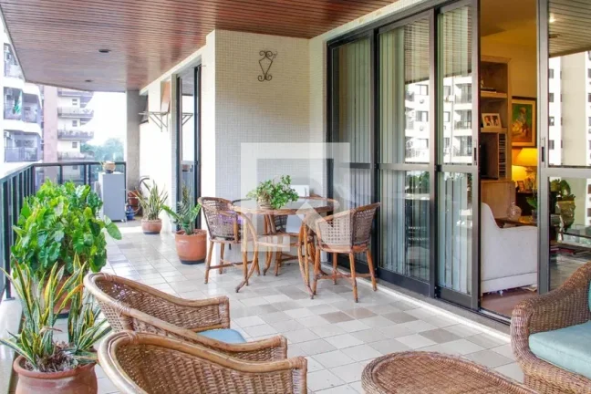 Imagem Apartamento à Venda - Barra da Tijuca, 4 Quartos, 200 m2