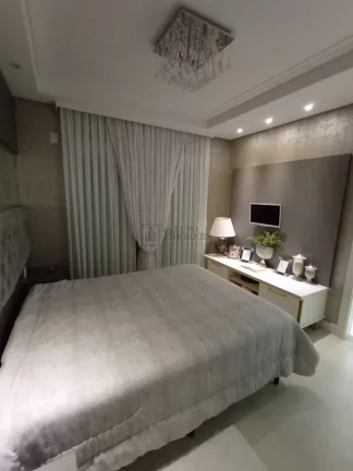 Imagem Apartamento Quadra Mar com 3 suítes à venda no Centro de Balneário Camboriú/SC