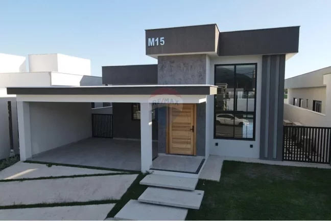 Imagem Casa em condomínio fechado com três quartos, sendo uma suíte