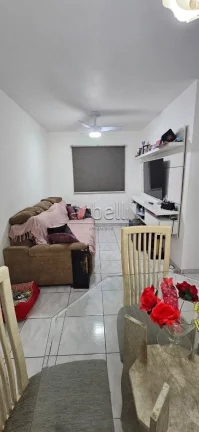 Imagem Apartamento com 47 M², 2 dormitórios, 1 banheiro, sala, cozinha, área de serviços e 1 vaga de ga...