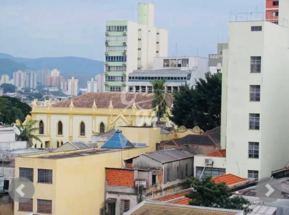 Imagem Apartamento com cômodos amplos, clarinhos e bem ventilados.