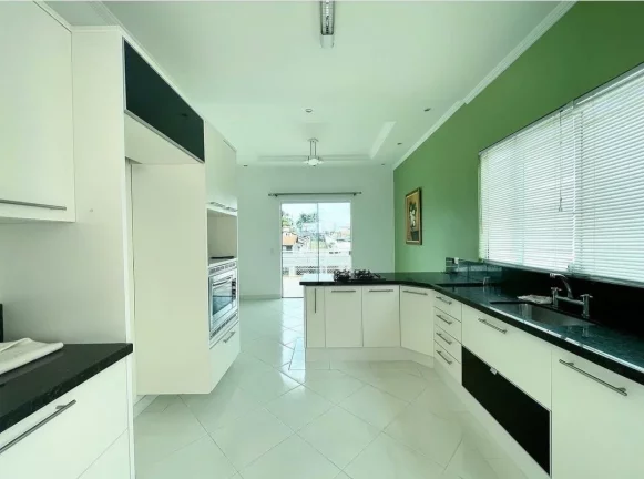 Imagem Sobrado com 4 dormitórios à venda, 398 m² por R$ 2.000.000 - Vila Oliveira - Mogi das Cruzes/SP