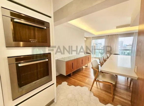 Imagem Apartamento Mobiliado na Vila Nova Conceição com 3 Suítes e 3 Vagas de Garagem - São Paulo-SP