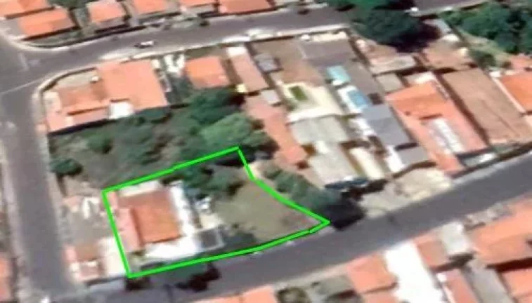 Imagem Casa em Botucatu - 490 m2 tr proximo ao Ginasio de esportes Municipal