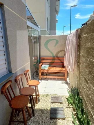 Imagem Venda de apartamento no Residencial Cosmos, Campinas. 2 dormitórios com armários, sala com varanda, cozinha com armários, lavanderia, banheiro, vaga