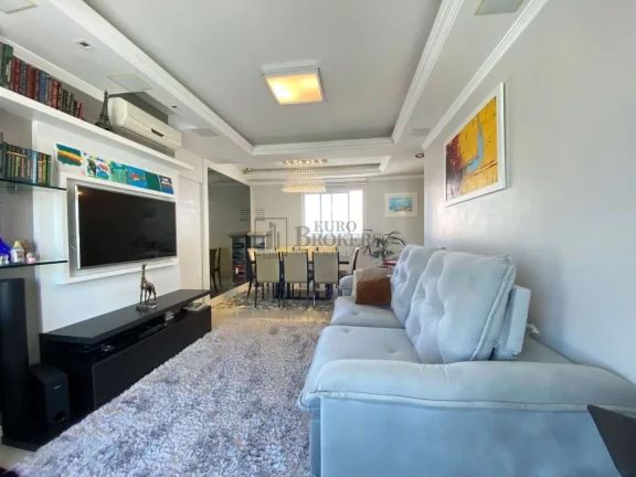 Imagem Apartamento com 3 dormitórios à venda no Centro de Balneário Camboriú/SC