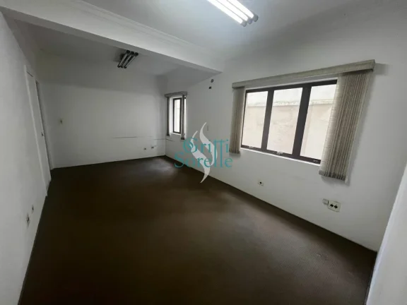 Imagem Sobrado Comercial/Residencial à Venda em Jardim América - São Paulo/SP.