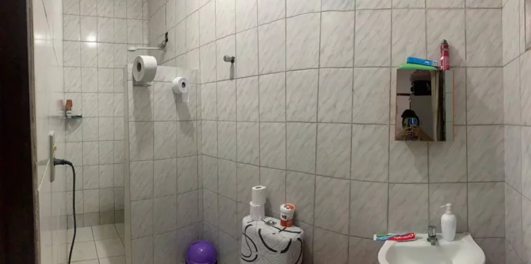 Imagem Casa de Rua Pública à Venda no Ponto Novo - 5 Quartos - 2 Suítes