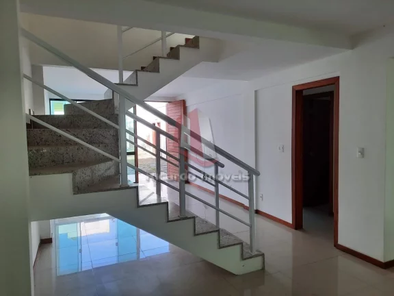 Imagem Linda Casa Duplex Localização Privilegiada c/ 150 m²
