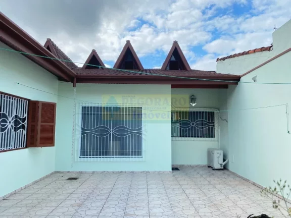 Imagem Casa com 3 dormitórios á venda na Martim de Sá