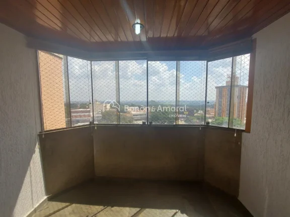 Imagem Apartamento amplo e bem localizado no Balão do Castelo, ao lado da Padaria Nico. Conta com sala par...
