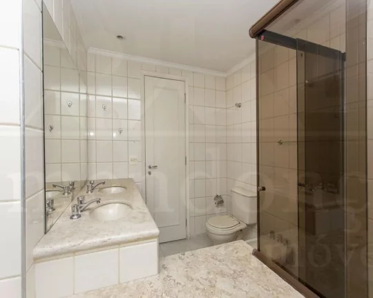 Imagem Perdizes apartamento com 4 suítes e 3 vagas, 210m²