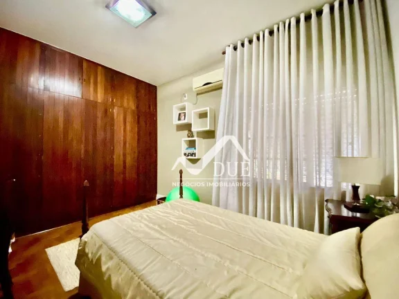 Imagem VENDE-SE CASA COM PISCINA SENDO 3 DORMITÓRIOS COM 1 SUÍTE