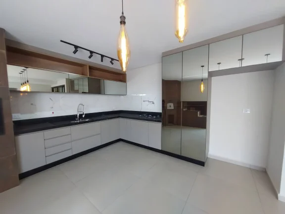 Imagem Sobrado Maravilhoso 288 m² 4 Dormitorios 3 Suites Permuta menor Valor ABC