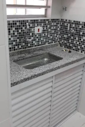 Imagem Studio com 30 m² com copa e banheiro. Ótima localização, bem perto de hospitais, shoppings, rest...