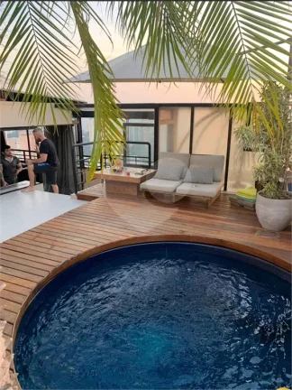 Cobertura à venda com 3 quartos, sendo 1 suíte, no condomínio Wimbledon Park, São Paulo - SP