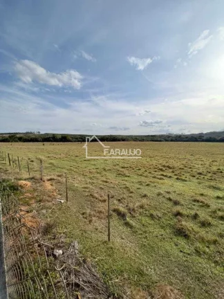 Imagem Terreno à venda em Araçoiaba da Serra-SP, é o cenário perfeito para tornar seu sonho realidade.