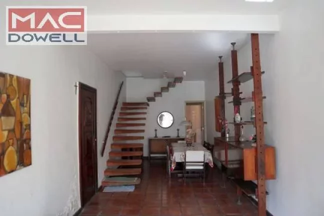 Imagem Duas casas 194 m² 3 Qtos / 85 m² 3 Qtos - A VENDA - Santa Teresa/RJ