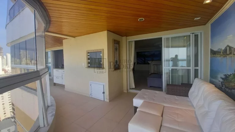 Imagem Apartamento Frente Mar com 3 suítes à venda no Centro de Balneário Camboriú/SC