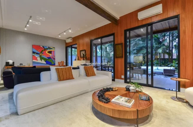 Imagem Casa Padrão à venda Jardim Europa São Paulo