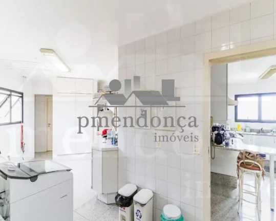 Imagem Apartamento de alto padrão em rua muito cobiçada na Vila Madalena.