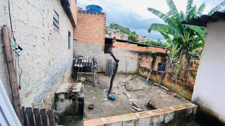 Imagem Casa com 3 Quartos à Venda, 320 m² em Vila Ideal (parque Durval De Barros) - Ibirité