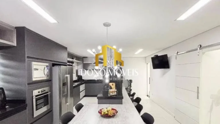 Imagem Casa com 3 Suítes | 8 Vagas | Piscina e Área Gourmet