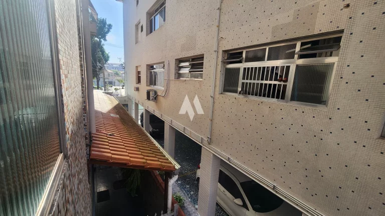 Imagem Apartamento em Vila Valença, São Vicente/SP, 2 dormitórios, 1 vaga, 2 banheiros