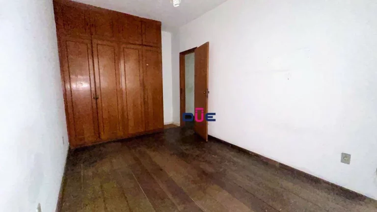 Imagem Apartamento com 3 dormitórios à venda, 140 m² por R$ 840.000,00 - Ponta da Praia - Santos/SP
