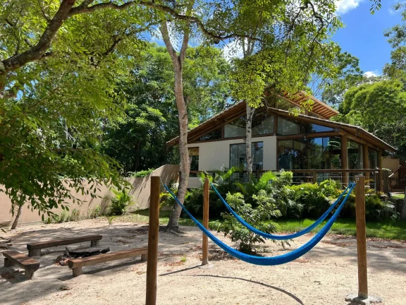 Imagem Casa beira da lagoa Aruá em Praia do Forte Bahia