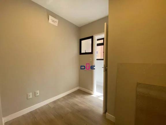Imagem Apartamento de Alto Padrão com 4 Suítes e 3 vagas demarcadas, Retrofit-Acabamento Impecável na Vila Rica, Santos