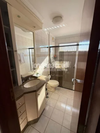 Imagem Apartamento no Edifício Torres Brasil com 3 dormitórios (1 suíte), sacada, 2 vagas de garagem e 92m² de área útil — conforto, espaço e ótima localização!