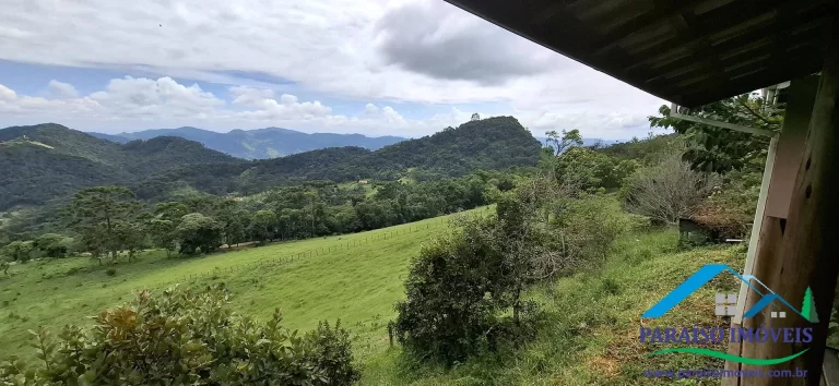 Imagem Refúgio nas Montanhas: Chácara dos Sonhos no Bairro dos Venâncios