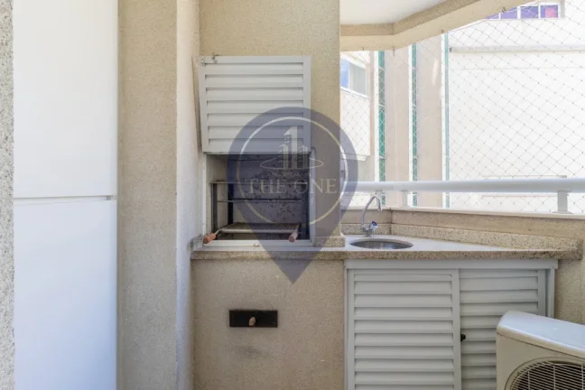 Imagem Luxuoso apartamento de 4 quartos e 4 suítes em Perdizes, São Paulo-SP: 2 salas, 6 banheiros, 4 vagas de garagem, 250m² de área.